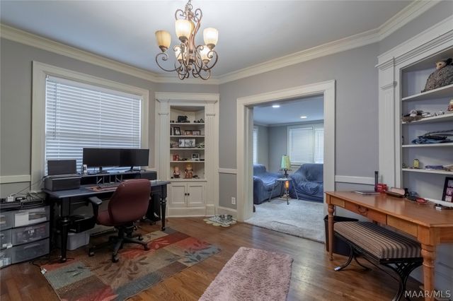2105 College Street, Montgomery, AL 36106