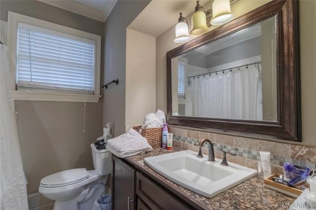 2105 College Street, Montgomery, AL 36106