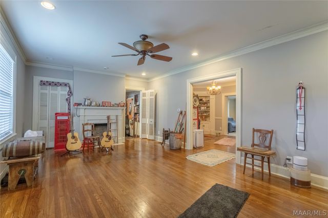 2105 College Street, Montgomery, AL 36106