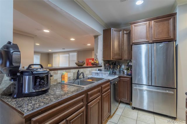 2105 College Street, Montgomery, AL 36106