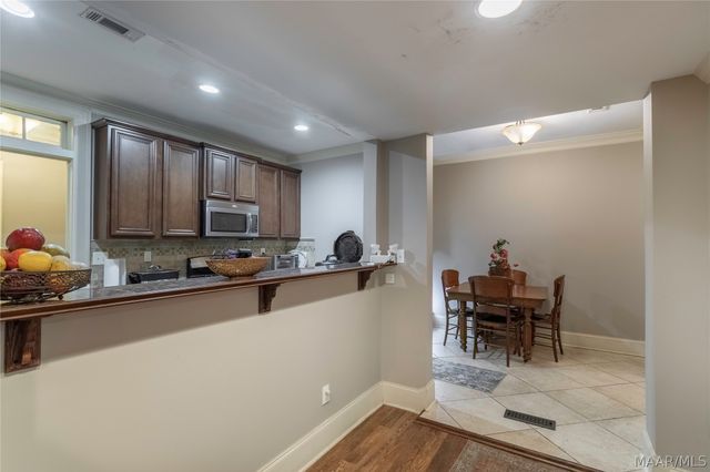 2105 College Street, Montgomery, AL 36106