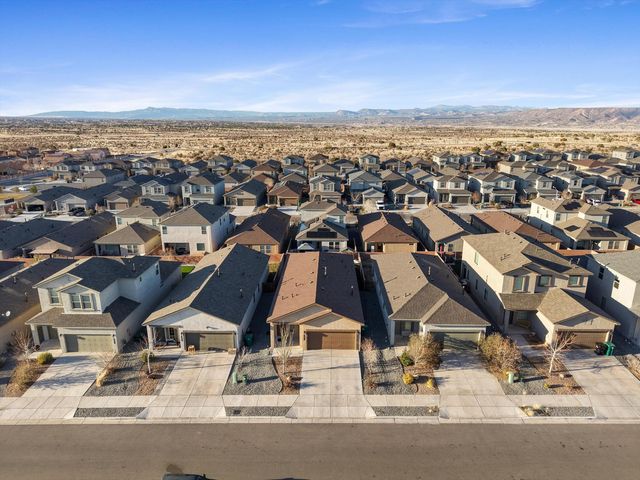 4863 Longs Peak Road NE, Rio Rancho, NM 87144