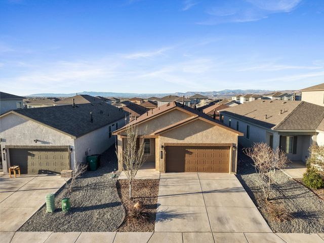 4863 Longs Peak Road NE, Rio Rancho, NM 87144