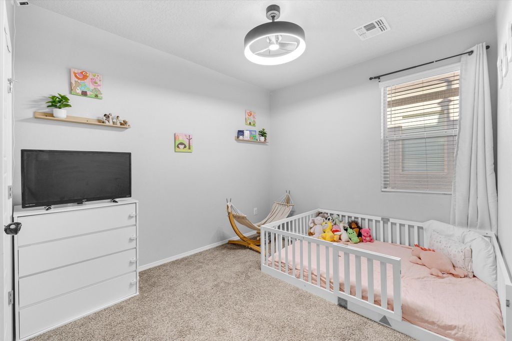 Image 19 of property listing at 4863 Longs Peak Road NE, Rio Rancho, NM 87144