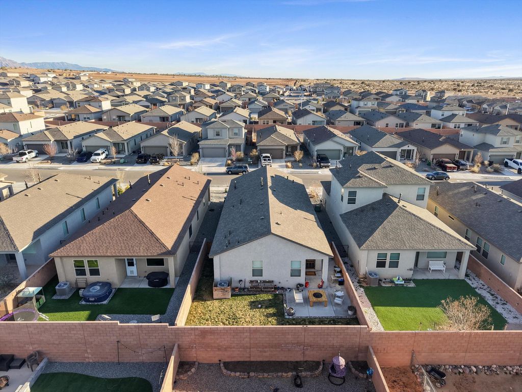 Image 31 of property listing at 4863 Longs Peak Road NE, Rio Rancho, NM 87144