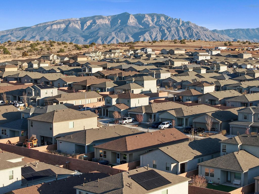 Image 33 of property listing at 4863 Longs Peak Road NE, Rio Rancho, NM 87144