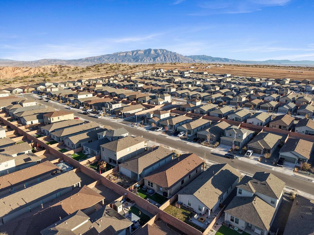 Image 34 of property listing at 4863 Longs Peak Road NE, Rio Rancho, NM 87144