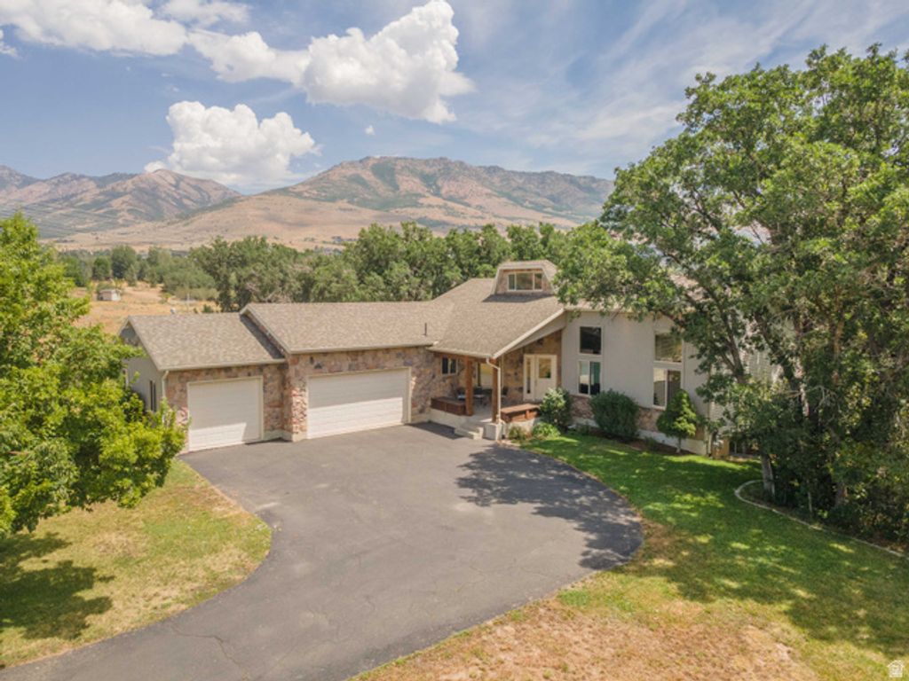 3448 N FULLER DR, Eden, UT 84310