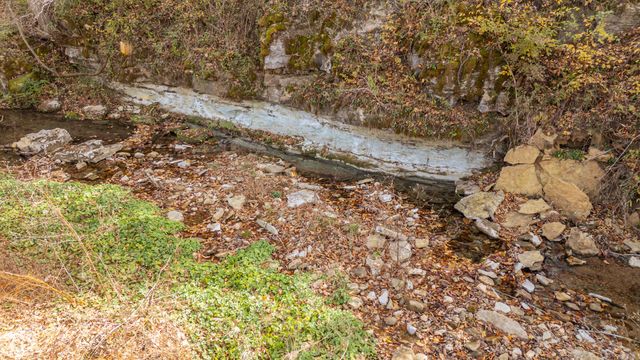 124 Pope Dr, Waynesboro, TN 38485