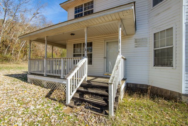 124 Pope Dr, Waynesboro, TN 38485