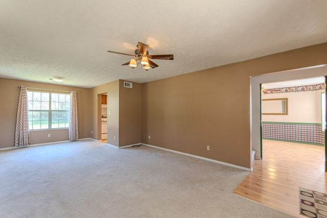 124 Pope Dr, Waynesboro, TN 38485