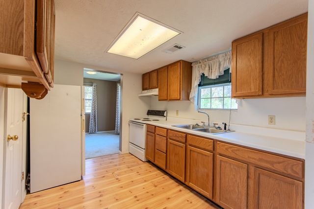 124 Pope Dr, Waynesboro, TN 38485