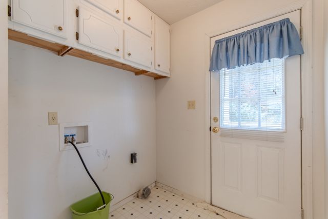 124 Pope Dr, Waynesboro, TN 38485