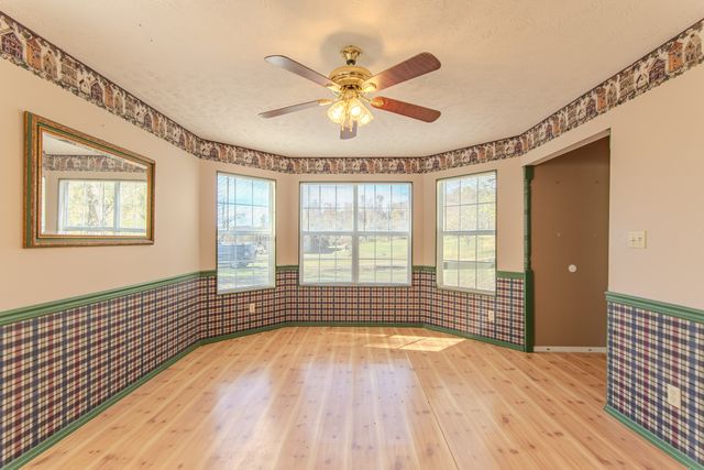 124 Pope Dr, Waynesboro, TN 38485