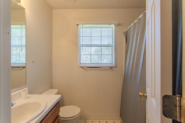 124 Pope Dr, Waynesboro, TN 38485