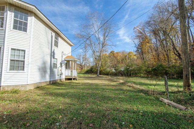 124 Pope Dr, Waynesboro, TN 38485
