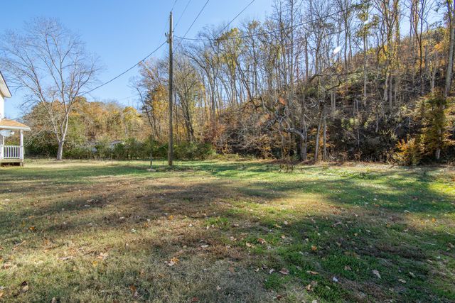 124 Pope Dr, Waynesboro, TN 38485