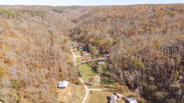 124 Pope Dr, Waynesboro, TN 38485