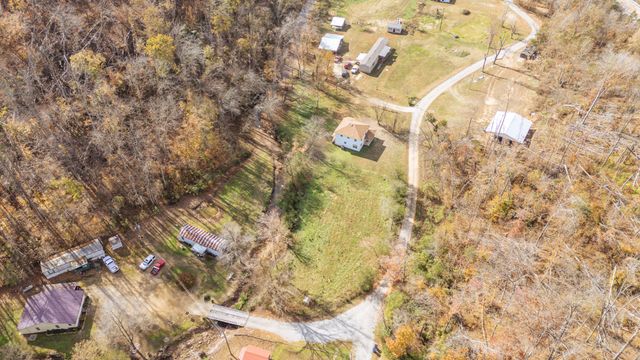 124 Pope Dr, Waynesboro, TN 38485