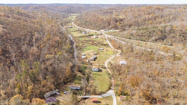 124 Pope Dr, Waynesboro, TN 38485