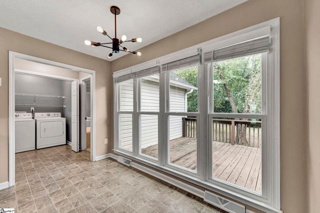 17 Arbordale Lane, Simpsonville, SC 29680