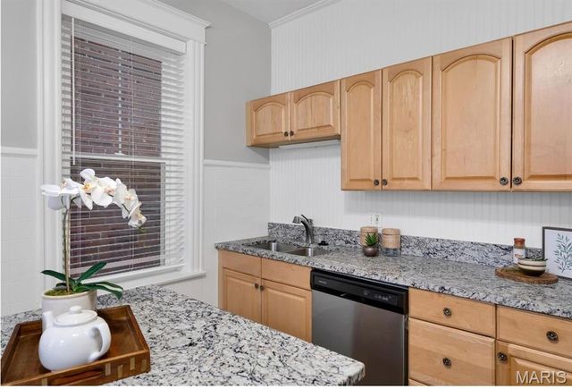 1909 Allen Avenue, St Louis, MO 63104