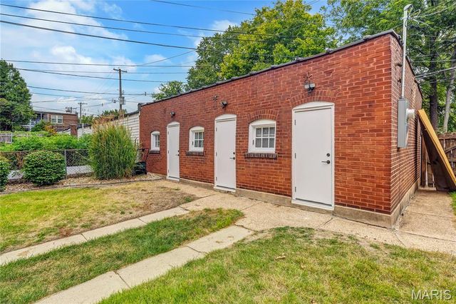 1909 Allen Avenue, St Louis, MO 63104