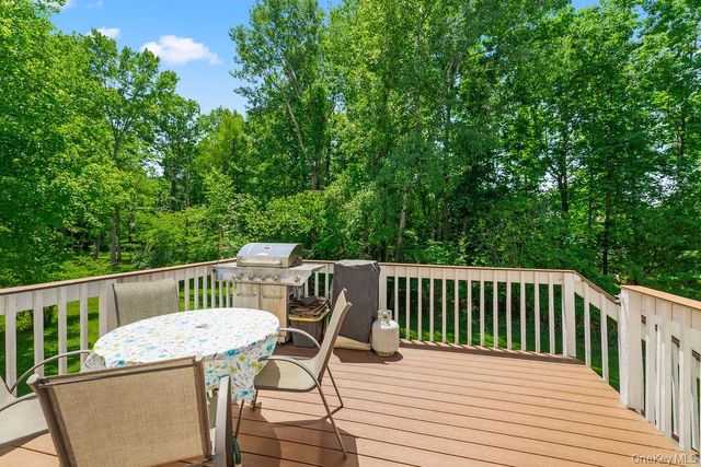 1 Lime Kiln Court, Monsey, NY 10952