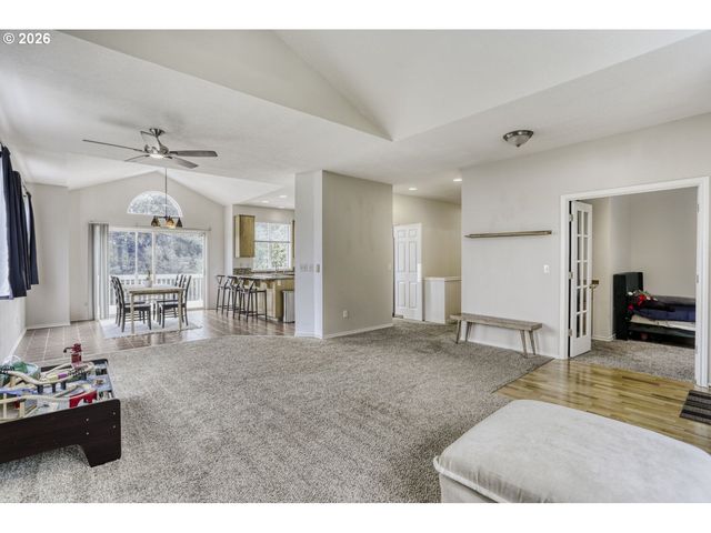 7550 Sw BAYBERRY Dr, Beaverton, OR 97007