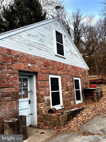 3314 E GALEN HALL RD, Reinholds, PA 17569