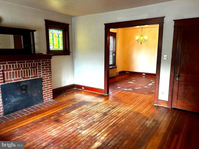 3314 E GALEN HALL RD, Reinholds, PA 17569