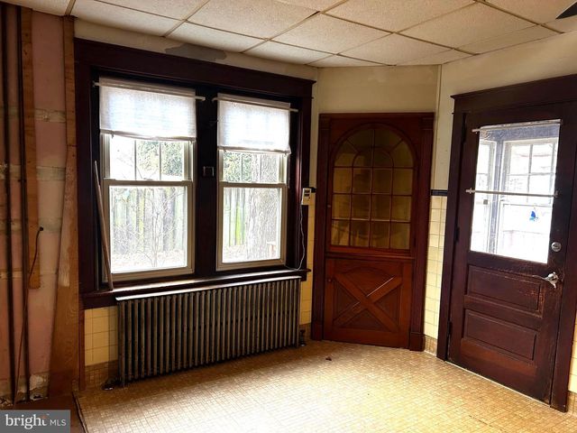 3314 E GALEN HALL RD, Reinholds, PA 17569