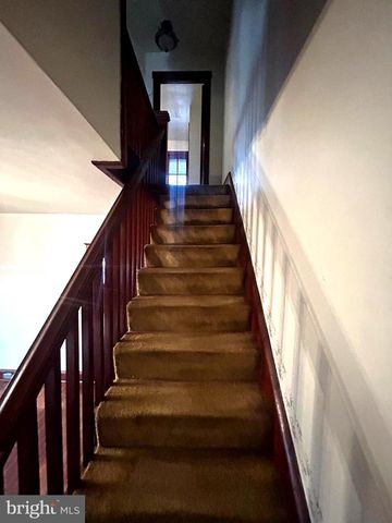 3314 E GALEN HALL RD, Reinholds, PA 17569