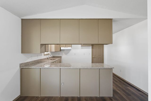 2010 S Glenn, Wichita, KS 67213