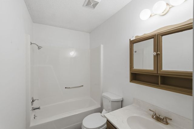 2010 S Glenn, Wichita, KS 67213