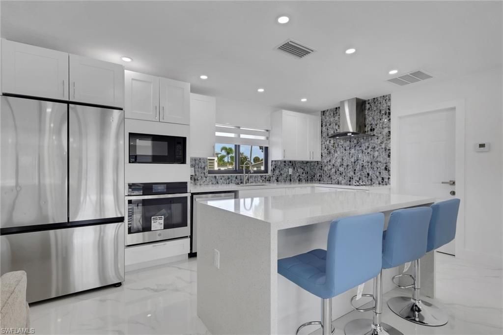 5313 Bayview CT, CAPE CORAL, FL 33904 — photo 4
