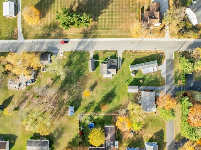 408 W Hazel Street, Albion, IN 46701