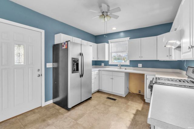 408 W Hazel Street, Albion, IN 46701