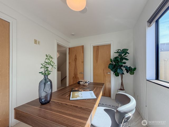 4917 39th Avenue S, Seattle, WA 98118
