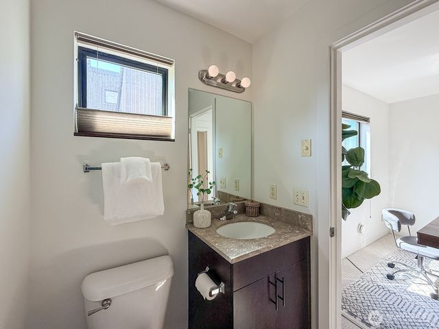 4917 39th Avenue S, Seattle, WA 98118
