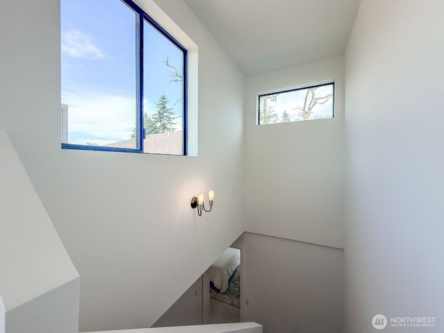 4917 39th Avenue S, Seattle, WA 98118