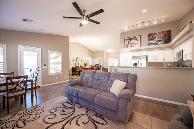 8128 Shad Bush Avenue, Las Vegas, NV 89149