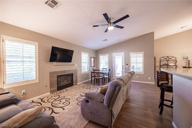 8128 Shad Bush Avenue, Las Vegas, NV 89149