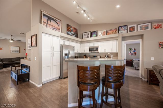 8128 Shad Bush Avenue, Las Vegas, NV 89149