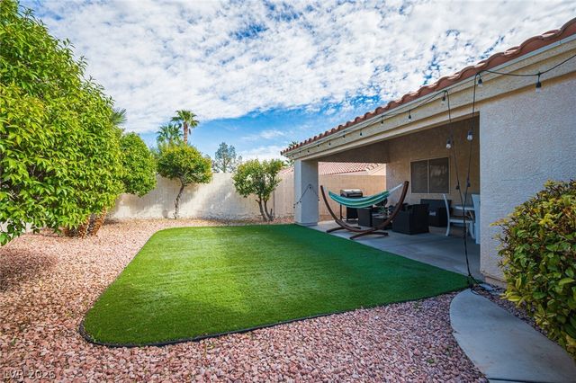 8128 Shad Bush Avenue, Las Vegas, NV 89149