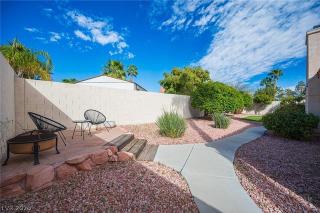 8128 Shad Bush Avenue, Las Vegas, NV 89149