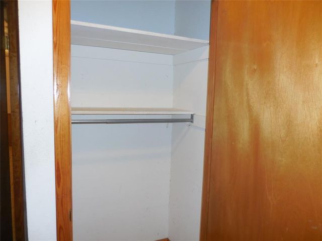 411 S A Street, Davis, OK 73030