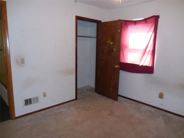 411 S A Street, Davis, OK 73030