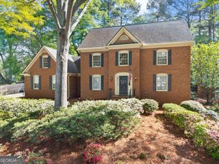 556 Daisy Nash Drive SW, Lilburn, GA 30047