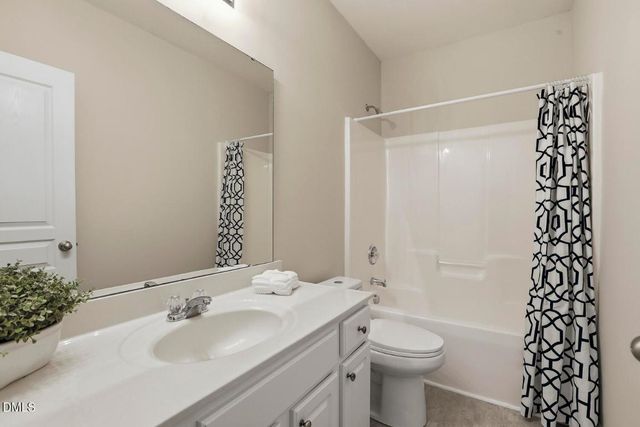 7612 Canvas Art Terrace, Raleigh, NC 27617